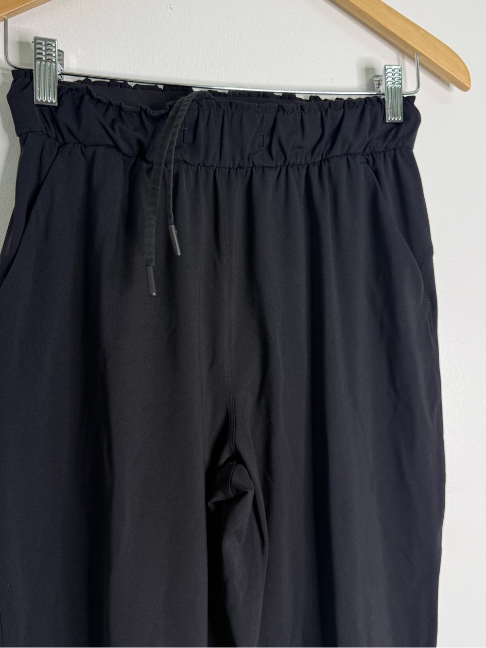 Lululemon Black Jogger Pants Women’s Size 4 Pull On Stretch Athletic - Picture 3 of 7